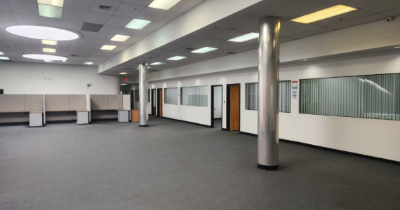 1 Rodeo Dr, Edgewood Office/Flex/Industrial Space For Lease