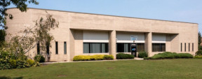 47 Mall Dr, Commack Industrial Space For Lease