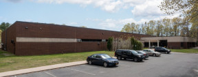 49 Natcon Dr, Shirley Industrial Space For Lease