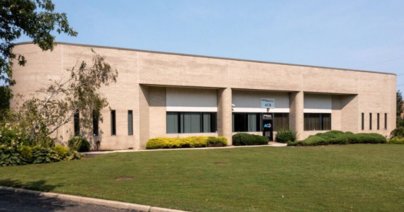 47 Mall Dr, Commack Industrial Space For Lease