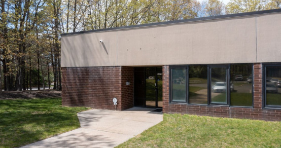 49 Natcon Dr, Shirley Industrial Space For Lease