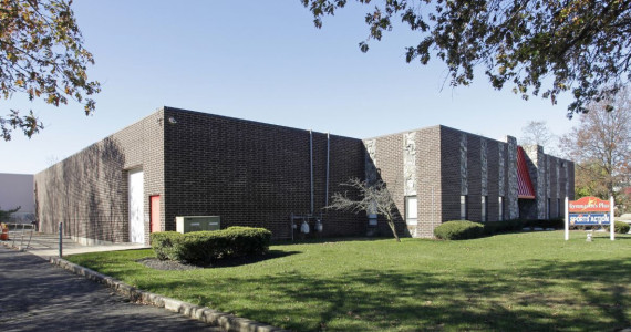 5 Brayton Ct, Commack Industrial Space For Lease