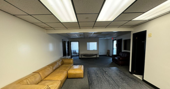 5 Brayton Ct, Commack Industrial Space For Lease