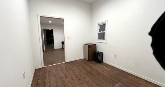 70 Gordon Dr, Syosset Industrial Space For Lease