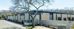 100 Forest Dr, Greenvale Industrial/Office/R&D Space For Lease