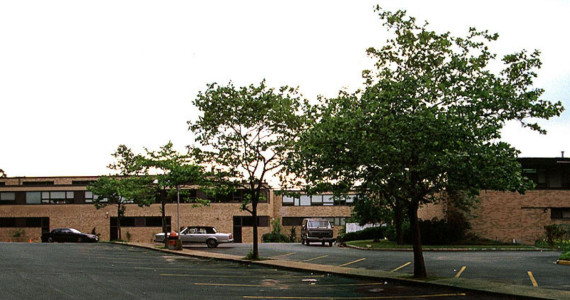 100 Forest Dr, Greenvale Industrial/Office/R&D Space For Lease