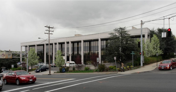 1000 Northern Blvd, Great Neck Office Space For Lease