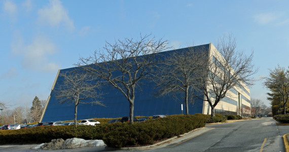 1000 Woodbury Rd, Woodbury Office Space For Lease