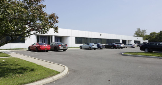 101-125 Comac St, Ronkonkoma Flex/Industrial Space For Lease