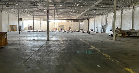110 Emjay Blvd, Brentwood Industrial Space For Lease
