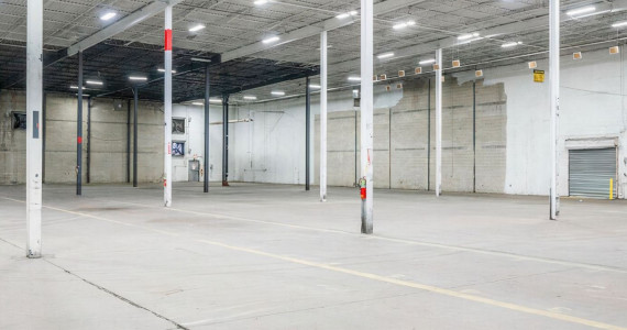 110 Emjay Blvd, Brentwood Industrial Space For Lease