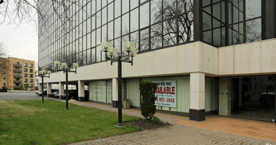 111 Great Neck Rd, Great Neck Office Space For Lease
