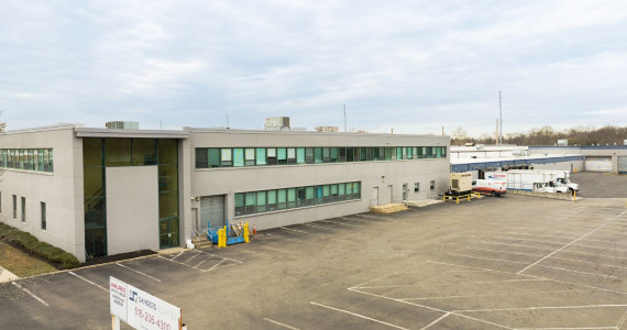 123 Frost St, Westbury Industrial/R&D Space For Lease