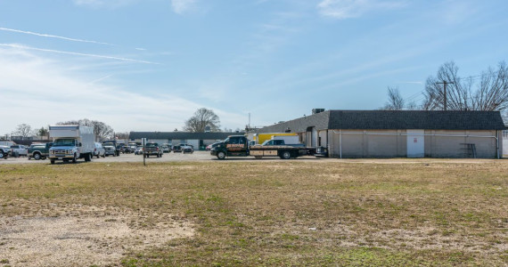 127-175 S 11th St, Lindenhurst Industrial Space For Lease