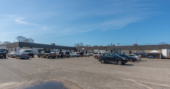 127-175 S 11th St, Lindenhurst Industrial Space For Lease