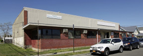14 Suffolk St, Freeport Industrial Space For Lease