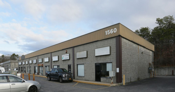 1551-1560 Rocky Point Rd, Middle Island Retail/Industrial Space For Lease