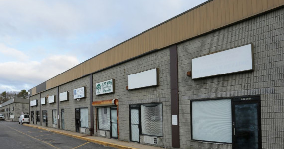 1551-1560 Rocky Point Rd, Middle Island Retail/Industrial Space For Lease