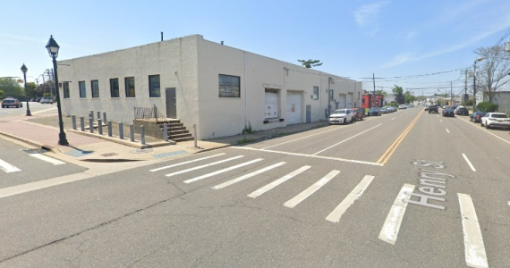 161 S Main St, Freeport Industrial Space For Lease