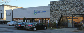 163 Dupont St, Plainview Industrial Space For Lease