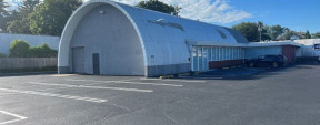 165 Woodfield Rd, West Hempstead Industrial/Retail Space For Sublease