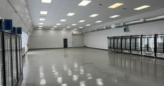 165 Woodfield Rd, West Hempstead Industrial/Retail Space For Lease