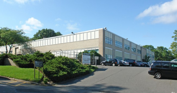 175-200 Community Dr, Great Neck Office Space For Lease