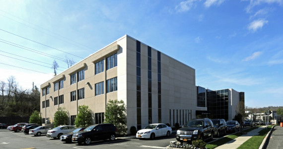 1800 Northern Blvd, Roslyn Office Space For Lease