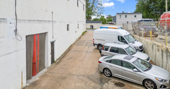 1804 Plaza Ave, New Hyde Park Industrial Space For Lease