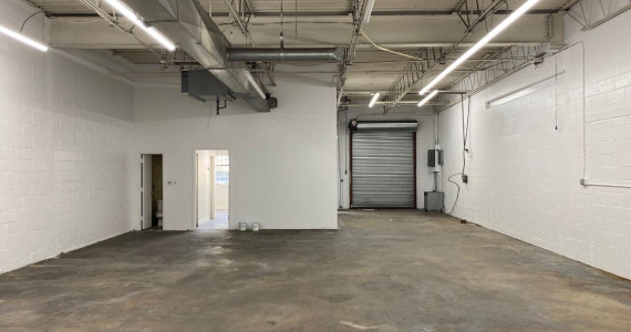 181 E Industry Ct, Deer Park Industrial Space For Lease