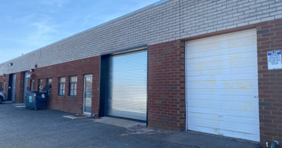 181 E Industry Ct, Deer Park Industrial Space For Lease