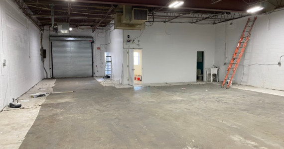 181 E Industry Ct, Deer Park Industrial Space For Lease