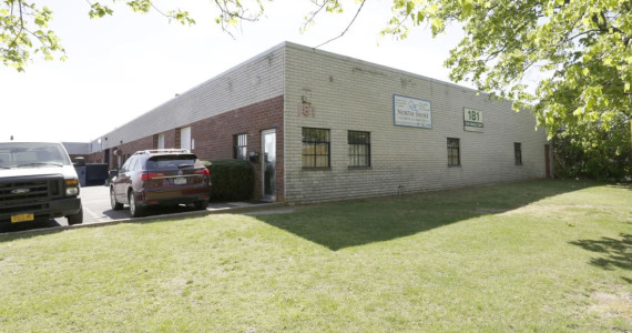 181 E Industry Ct, Deer Park Industrial Space For Lease