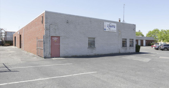 181 E Industry Ct, Deer Park Industrial Space For Lease