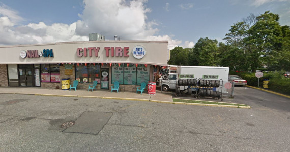 1929 Middle Country Rd, Centereach Industrial/Retail Space For Lease