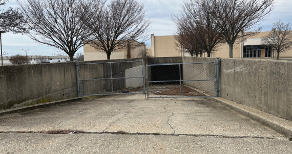 195 N Broadway, Hicksville Retail Space For Lease