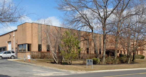 20-24 Commerce Dr, Hauppauge Industrial Space For Lease