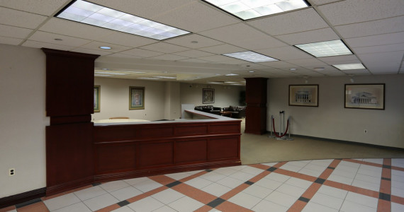 200 Old Country Rd, Mineola Office Space For Lease