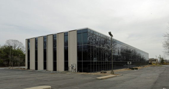 2000 Marcus Ave, New Hyde Park Office Space For Lease