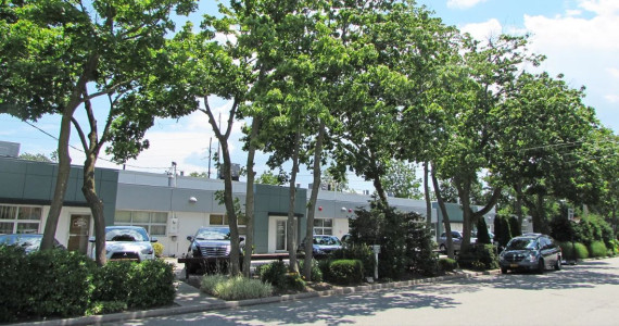 201-223 Park Ave, Hicksville Industrial Space For Lease