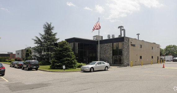 208 Rte 109, Farmingdale Industrial/Office Space For Lease