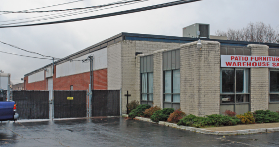 2105 Lakeland Ave, Ronkonkoma Industrial/Retail Property For Sale