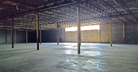 225 Underhill Blvd, Syosset Industrial Space For Lease