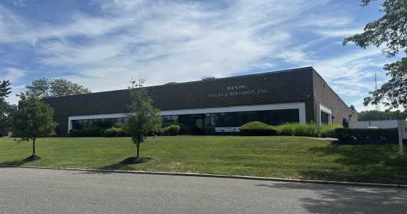 25 Ranick Rd, Hauppauge Industrial Space For Lease