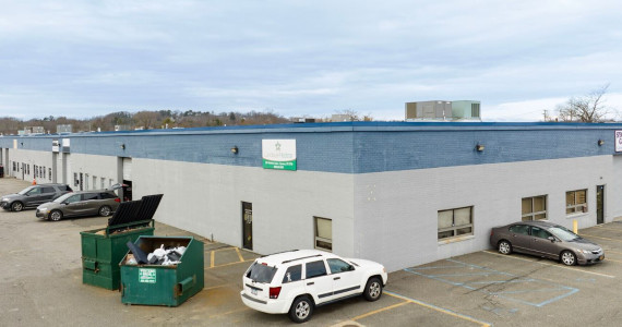 265-285 Robbins Ln, Syosset Industrial Space For Lease
