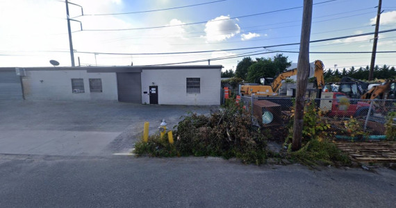 29 Midland Ave, Hicksville Industrial+Land For Lease
