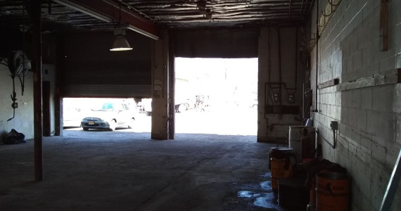 29 Midland Ave, Hicksville Industrial+Land For Lease