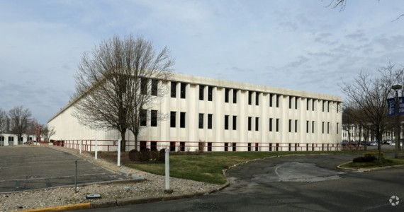 3 Dakota Dr, Lake Success Office Space For Lease