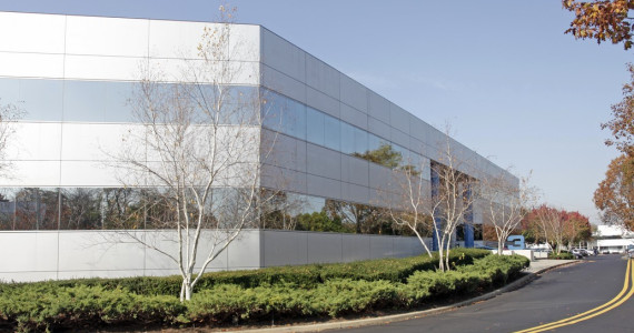 3 Expressway Plz, Roslyn Heights Office Space For Lease