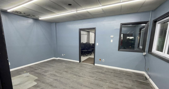 309 Denton Ave, New Hyde Park Industrial Space For Lease